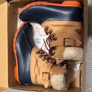 Sperry Tan Boots with Cream Lining